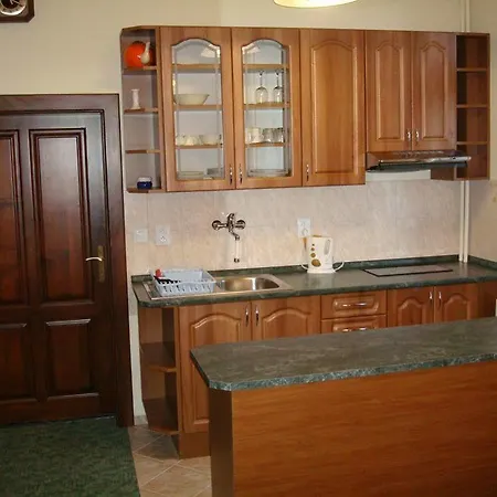 Zlaty Jelen 3*