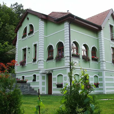 Zlaty Jelen Guest house